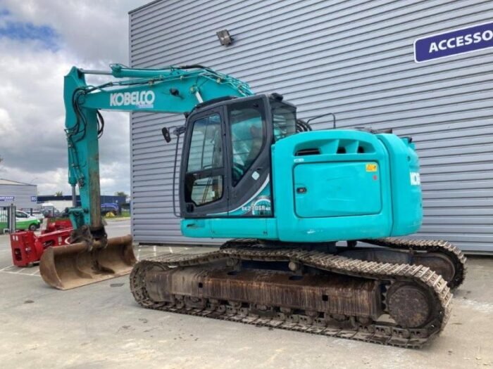 Excavadora de cadenas Kobelco SK270S RNLC-5