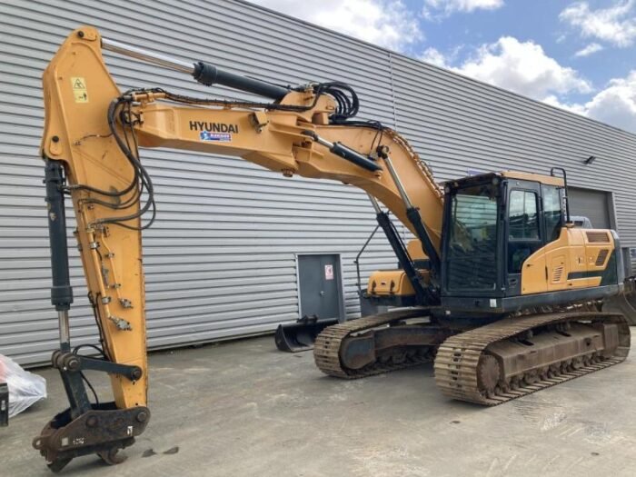 Excavadora de orugas Hyundai HX220L