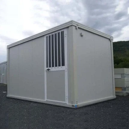 Bloque sanitario SSDU 4M nuevo con 2 WC, ducha, lavabo y urinario